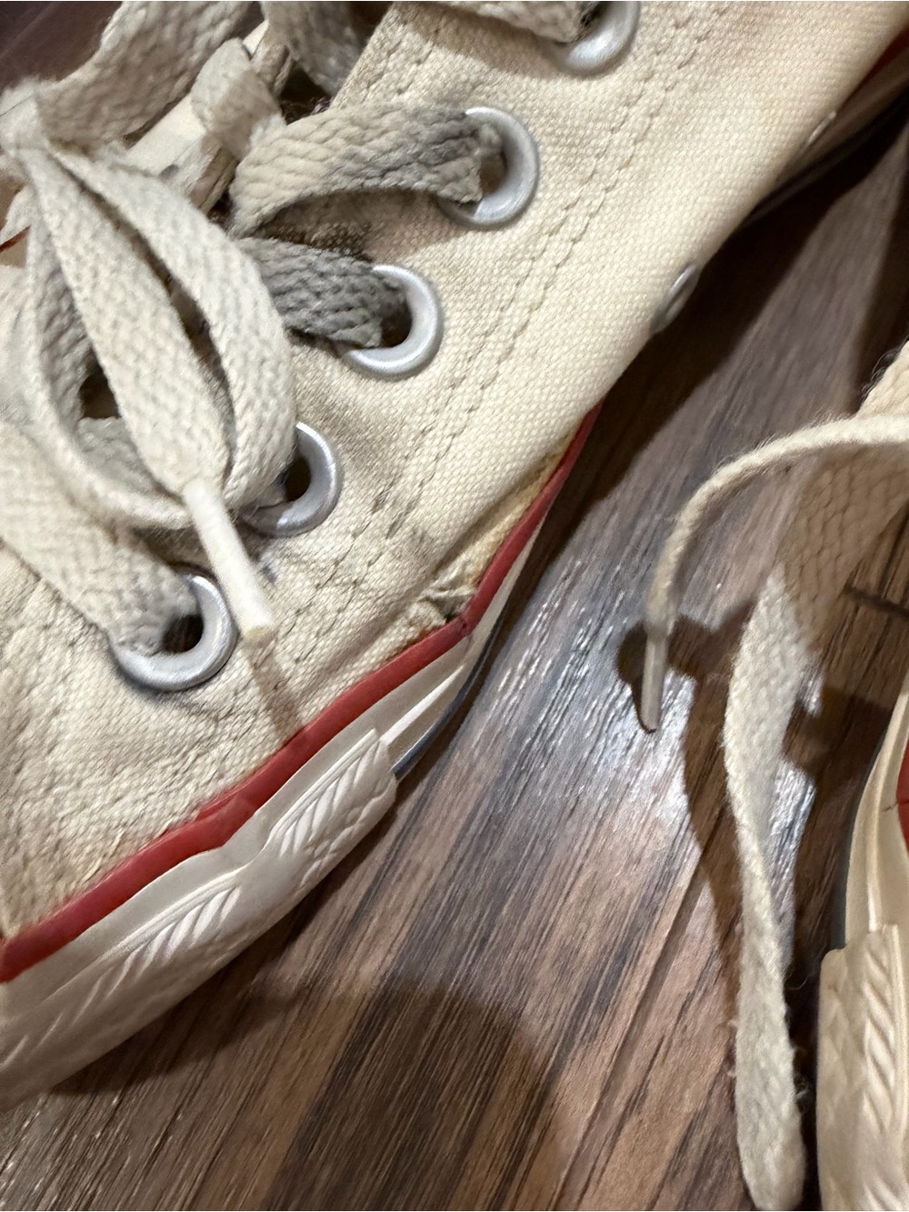 Converse - Picture 5 of 5
